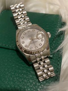(Category: ) located in . Submitted by luxetimepiece (Listing ID 1143424854, Image 1). Description: .