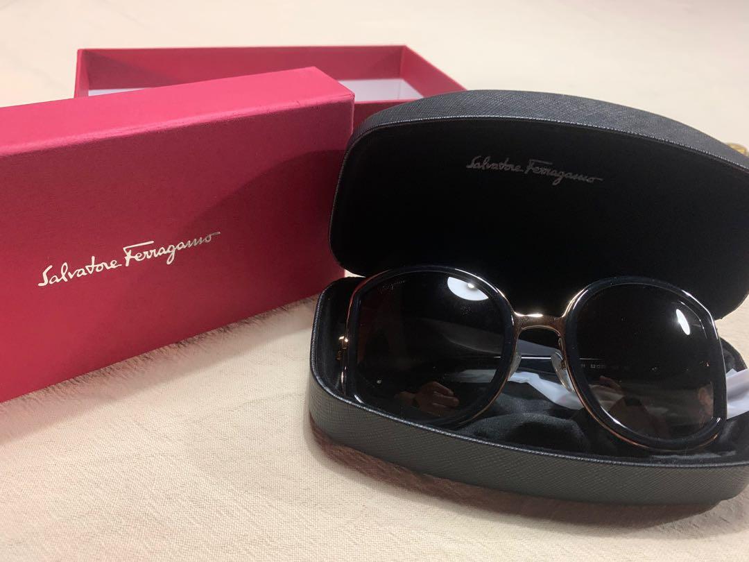 Salvatore ferragamo store sunglasses for women
