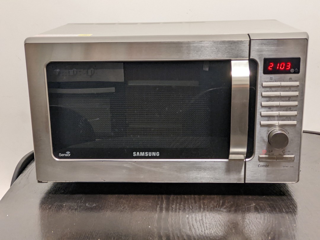 Samsung combination microwave, TV & Home Appliances, Kitchen Appliances, Ovens & Toasters on