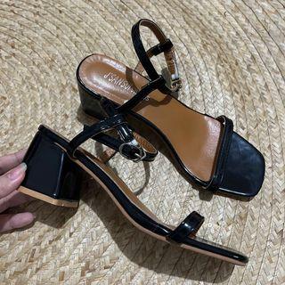 Ankle Strap Square-Toe Heeled Sandals - Black