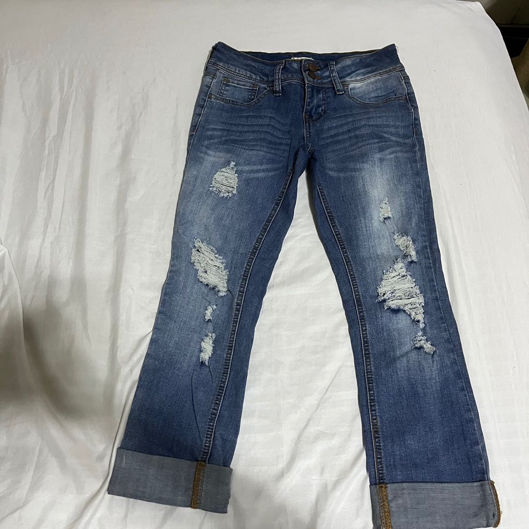 Tattered Jeans, Women's Fashion, Bottoms, Jeans on Carousell