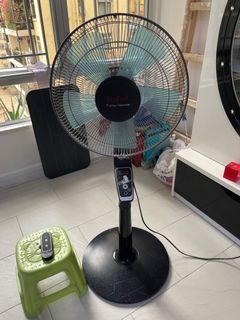 （分類：）位於 。 由 simmy21 提交（商品編號 1143308759，圖片 1）。簡介： 。