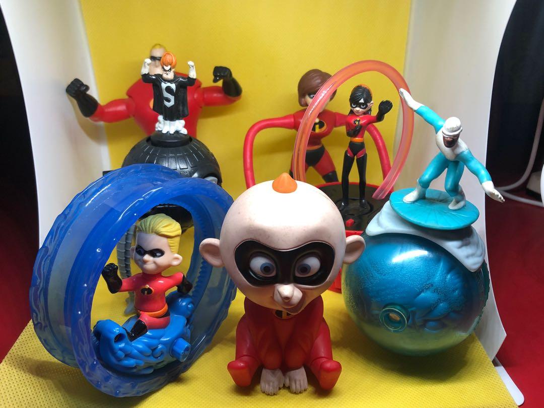 Mcdonalds outlet incredibles toys