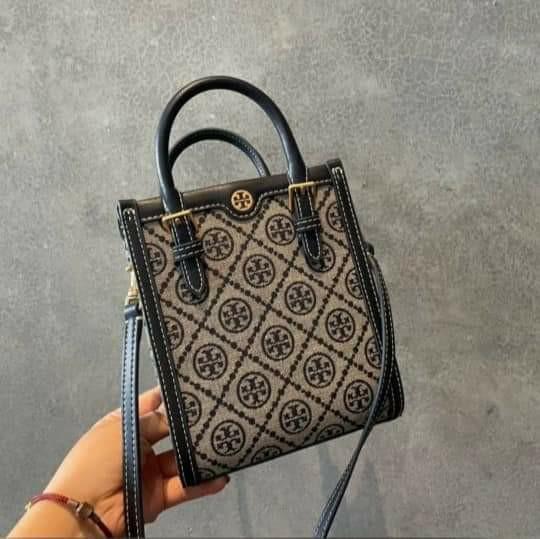 Tory burch mini tote (Category: Luxury Bags & Wallets) located in Santa Cruz. Submitted by janelovebagswatchesshoesph (Listing ID 1143295321, Image 2). Description: with tag, paper bag and dust bag Tory Burch Mini Tote 6.5 x 7.5 x 2.6".