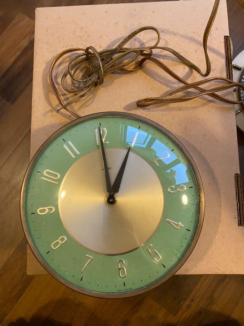 Vintage METAMEC electric wall clock, Hobbies & Toys, Collectibles & Memorabilia, Vintage