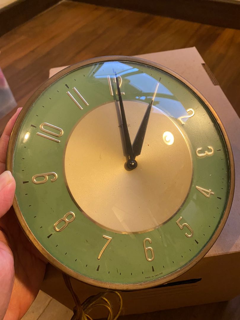Vintage METAMEC electric wall clock, Hobbies & Toys, Collectibles & Memorabilia, Vintage