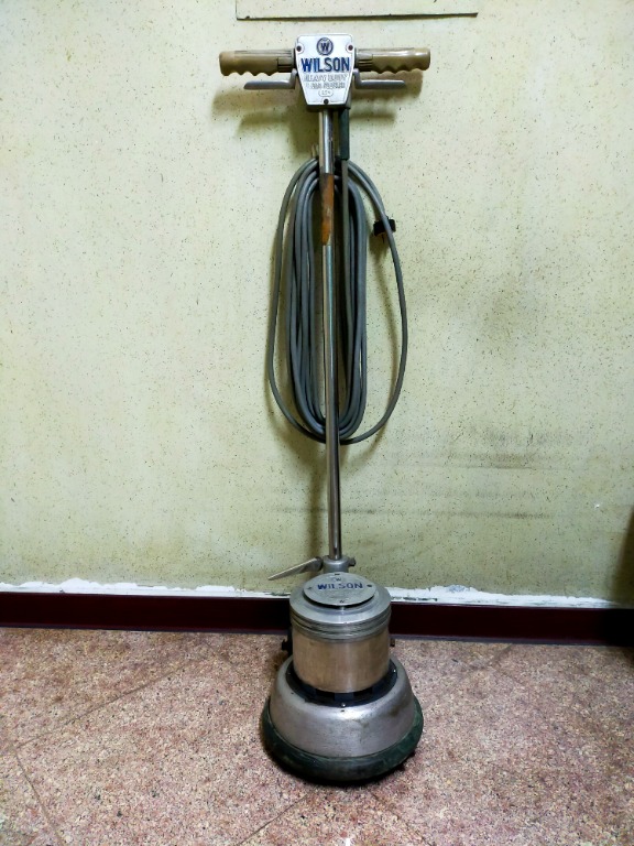 Wilson Floor Polisher Model 254 10", TV & Home Appliances, Vacuum