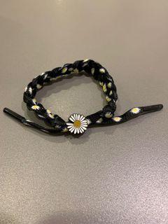 Women’s adjustable bracelet (floral series design)