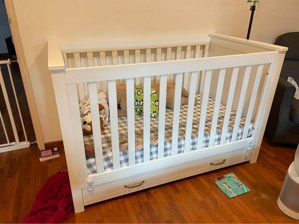 Asher 3 in 1 top convertible crib