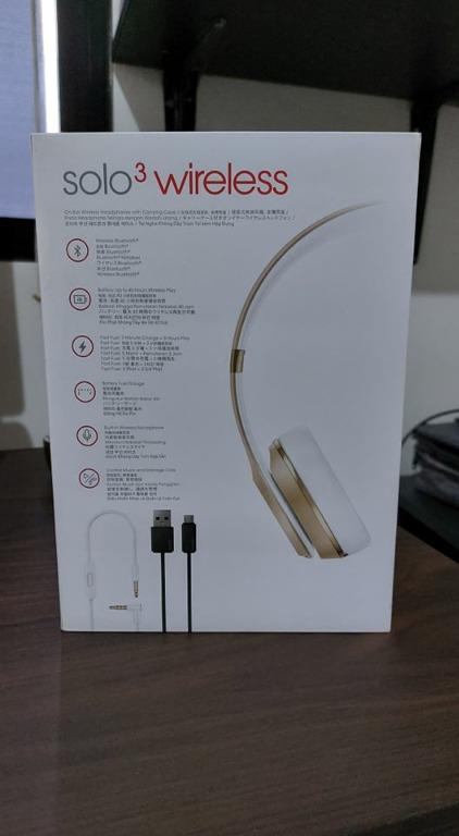 Beats Solo 3 (Category: Headphones & Headsets) located in Santa Rosa. Submitted by jerano_23 (Listing ID 1143591752, Image 3). Description: READ FIRST Pre-owned Beats Solo 3 with little issues Issues: -Battery drains itself even when it is turned off. Headphones can still actively play music for long hours. Can be fixed by replacing the battery. Other than that the headphones still look and sound great and the ear cushions were just replaced by n