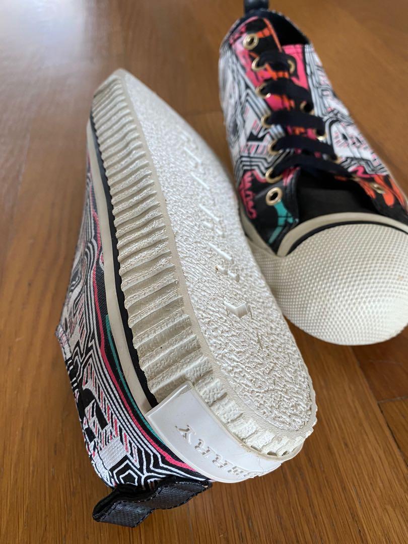 Burberry graffiti sneaker online