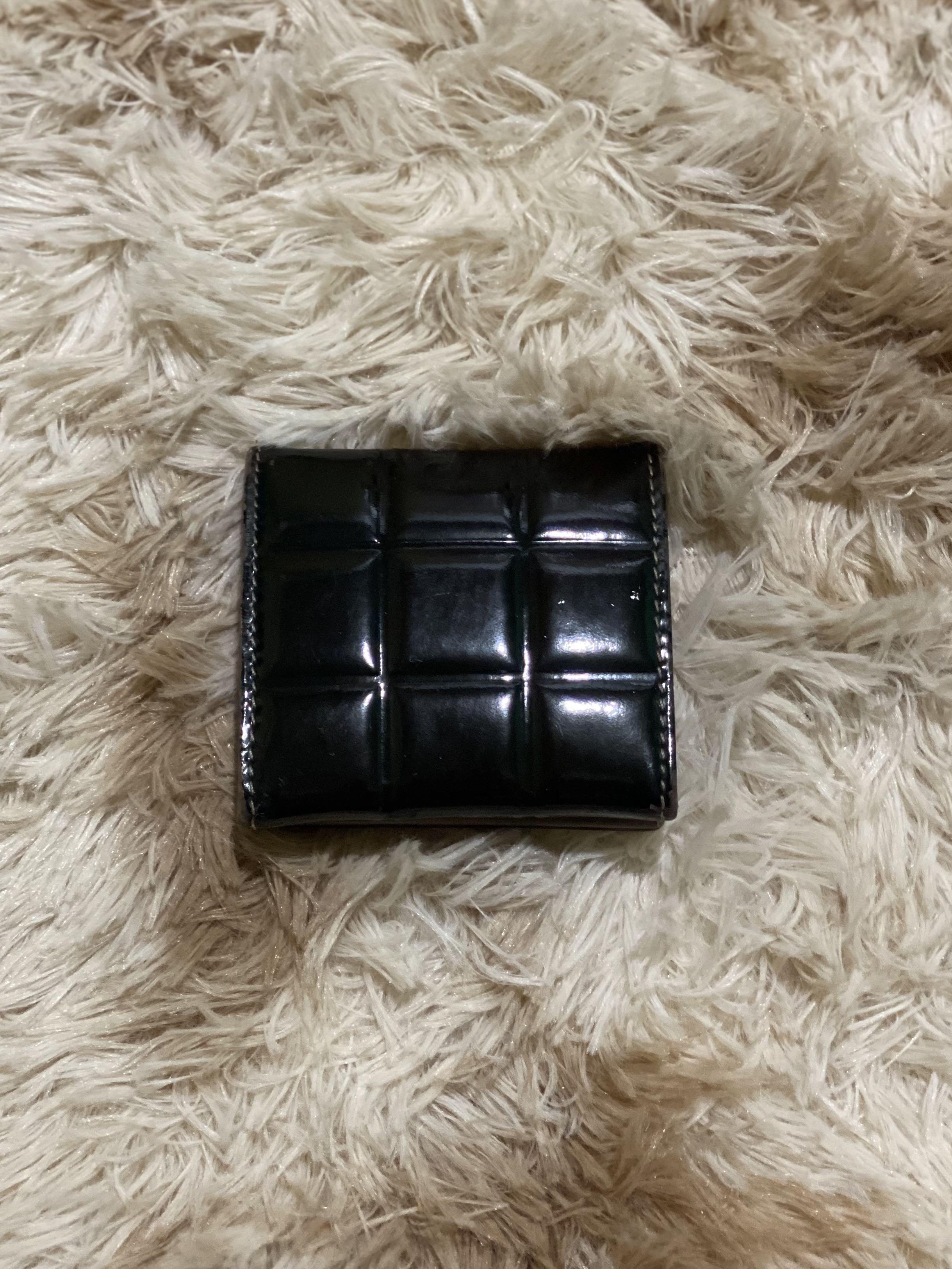 Coin Purse (Category: Luxury Bags & Wallets) located in Manila. Submitted by personal.preloved (Listing ID 1109790592, Image 2). Description: Chanel patent coin purse Recolored Issues are shown in the photos No inclusions.