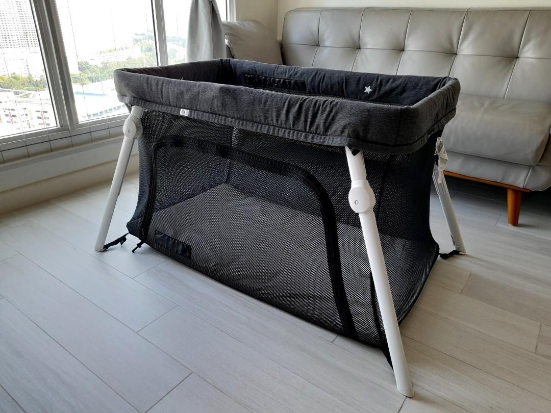 Guava Lotus Travel Crib, Babies & Kids, Baby Nursery & Kids Furniture