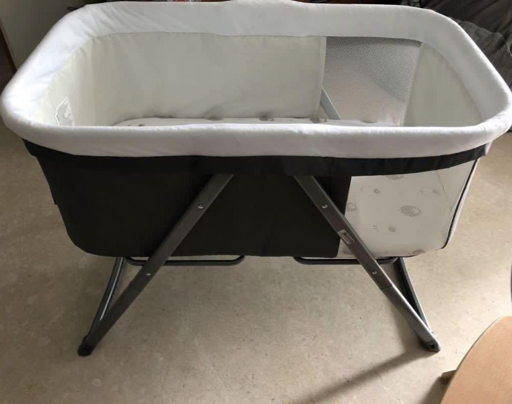 Hauck dreamer bassinet and rocker Babies Kids Baby Nursery