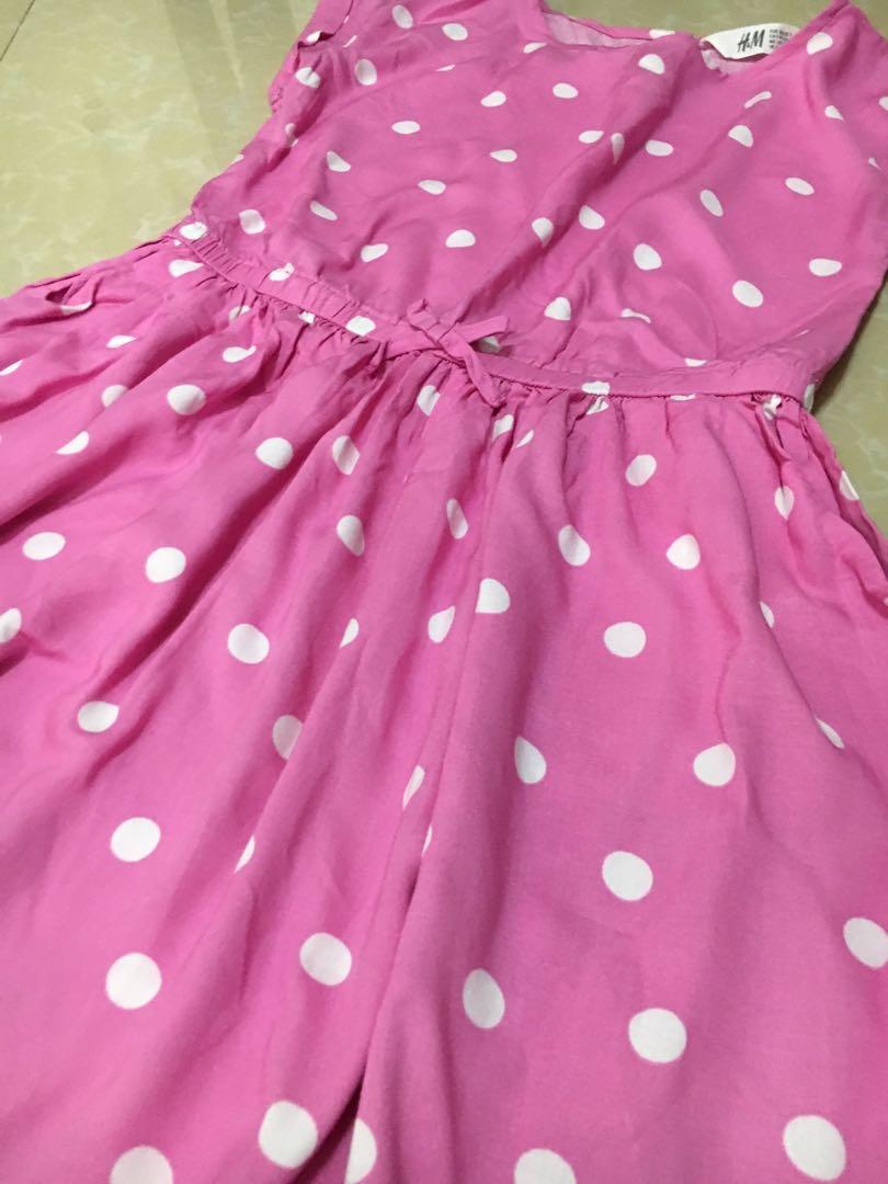 H&M Pink Polka Dress (Category: Babies & Kids Fashion) located in Marilao. Submitted by frances_corner2 (Listing ID 1143540363, Image 3). Description: Like new- used 2x only Fits 5-8yrs old.