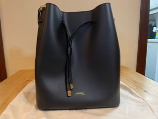 （分類：）位於 。 由 constancelam 提交（商品編號 1143625956，圖片 1）。簡介： 。