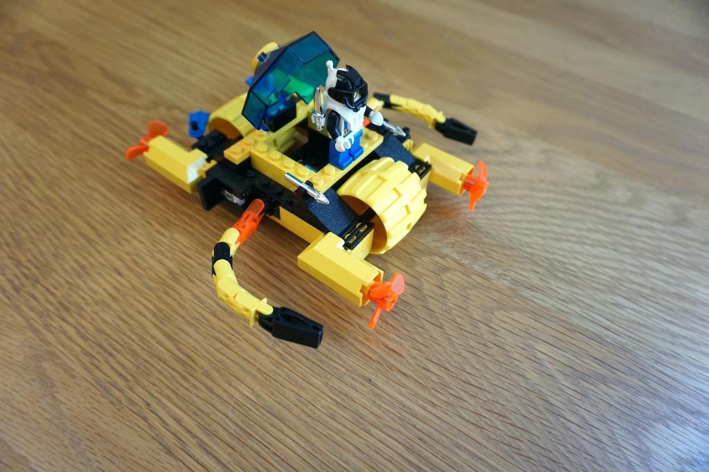 Lego Aquazone Aquanauts 6145 Crystal Crawler Hobbies Toys Toys Games On Carousell