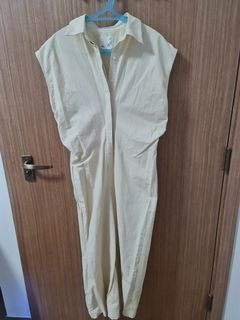(Category: ) located in . Submitted by welovesales (Listing ID 1143549391, Image 1). Description: .