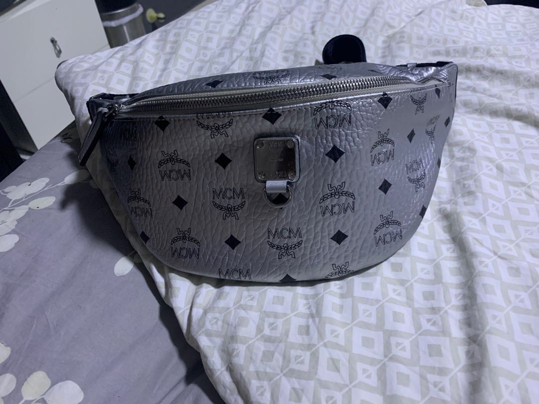 White mcm new arrivals fanny pack