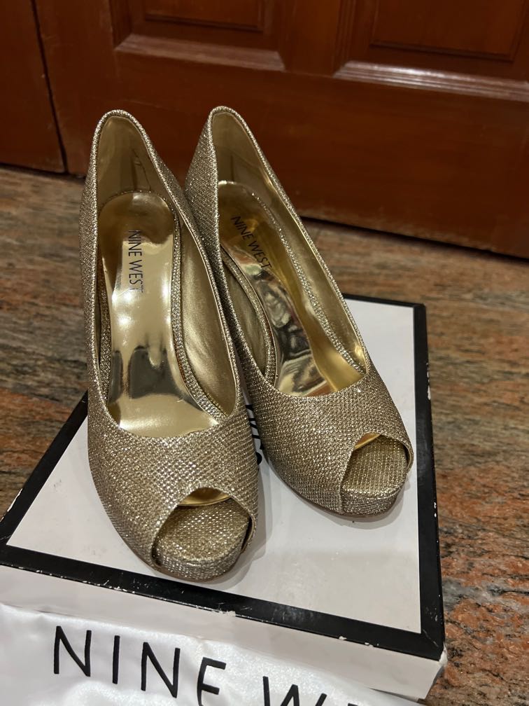 Nine West Gold Platform Peep Toe Heels brand new in box rare and too gorgeous Size 6.5 235 Women s Fashion Footwear Heels on Carousell
