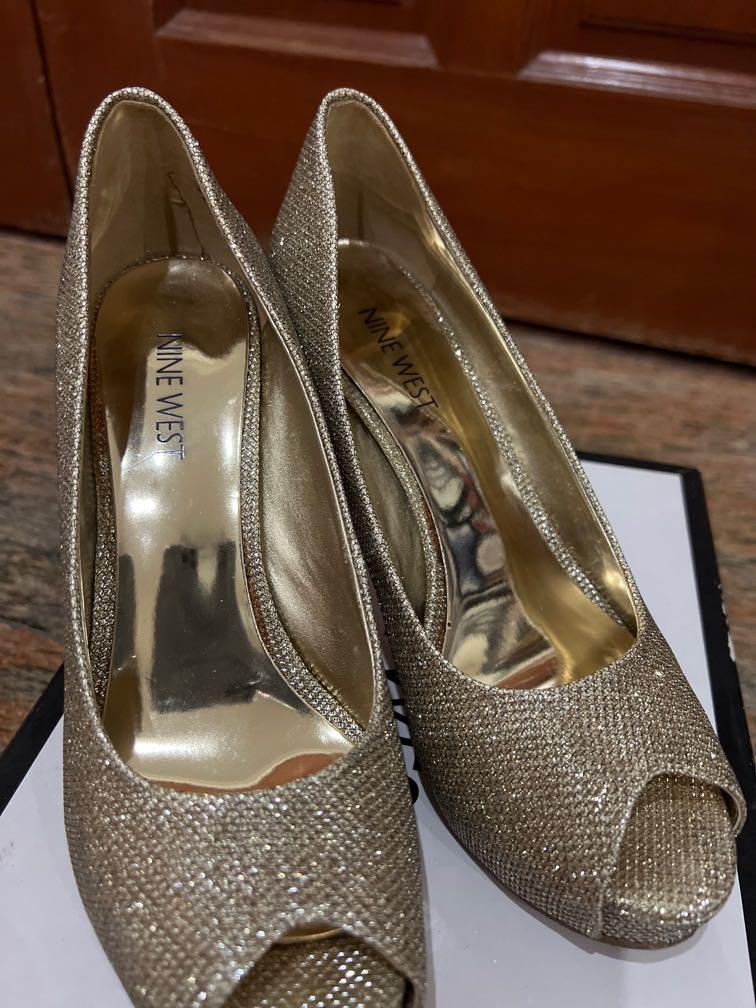 Nine West Gold Platform Peep Toe Heels: brand new in box (rare and too  gorgeous): Size 6.5/235, Women's Fashion, Footwear, Heels on Carousell