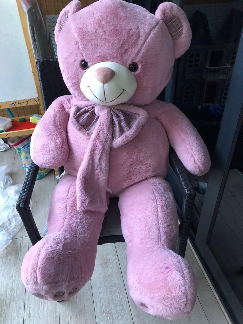 fluffy pink teddy bear