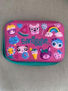 Pre-loved smiggle original stationary case