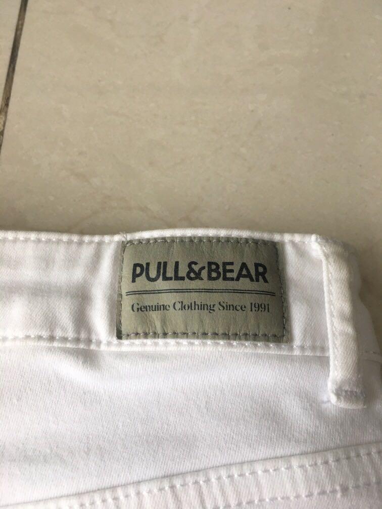 Ripped White Jeans Pull \u0026 Bear Wanita 
