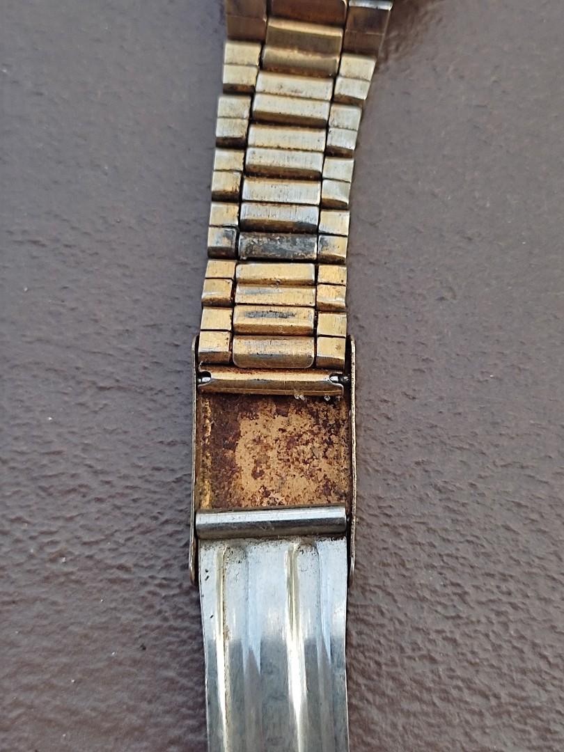 Seiko quartz 21 jewels top