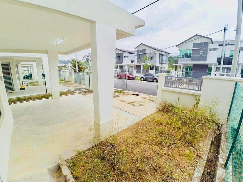 Semi D Cluster Bayu Suria Puncak Alam, Property, For Sale on Carousell