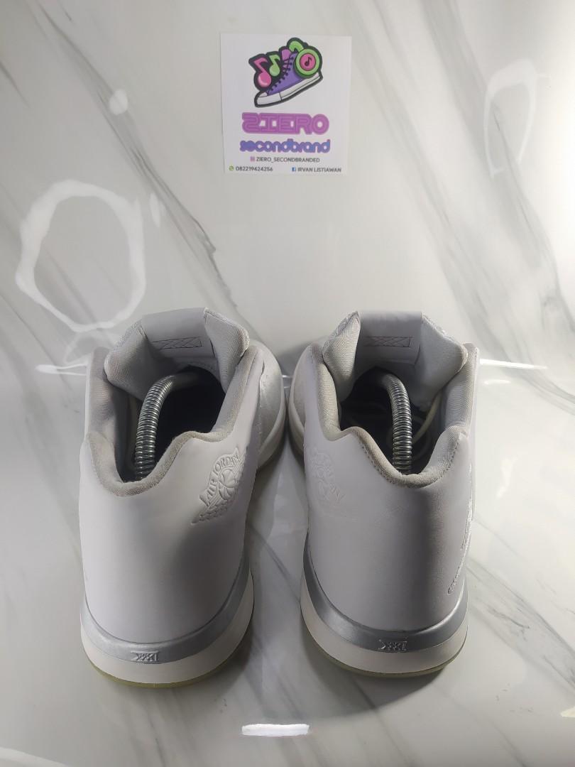 Sepatu air jordan 31 low pure money 