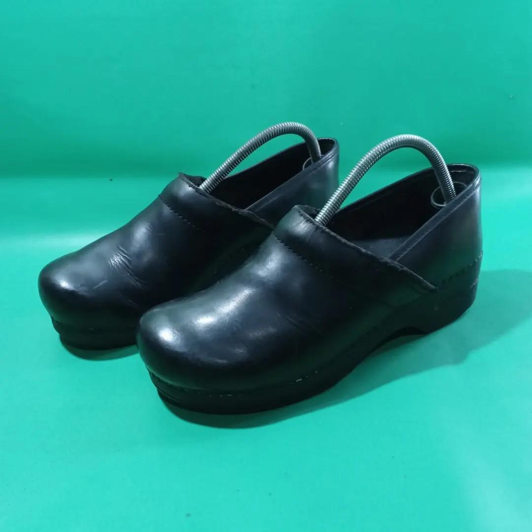 Dansko size 42 store