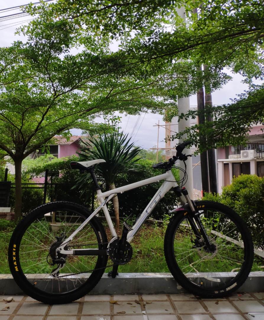 Sepeda MTB GT Avalanche 26, Olah Raga 