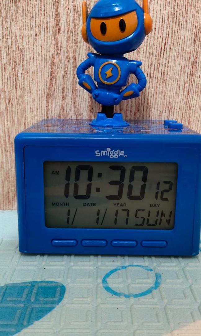 SMIGGLE DANCING CLOCK JAM SMIGGLE, Bayi & Anak, Mainan & Baby Walker