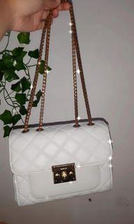 Tas