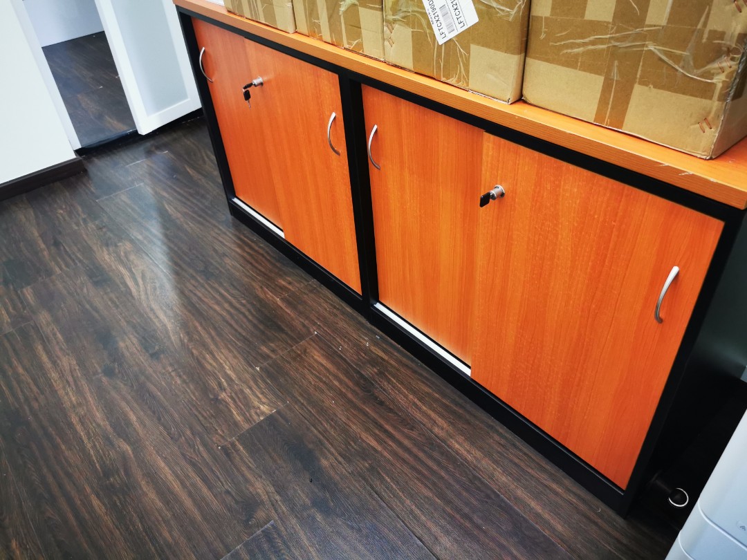 Use Furniture & Home Living, Furniture, Shelves,