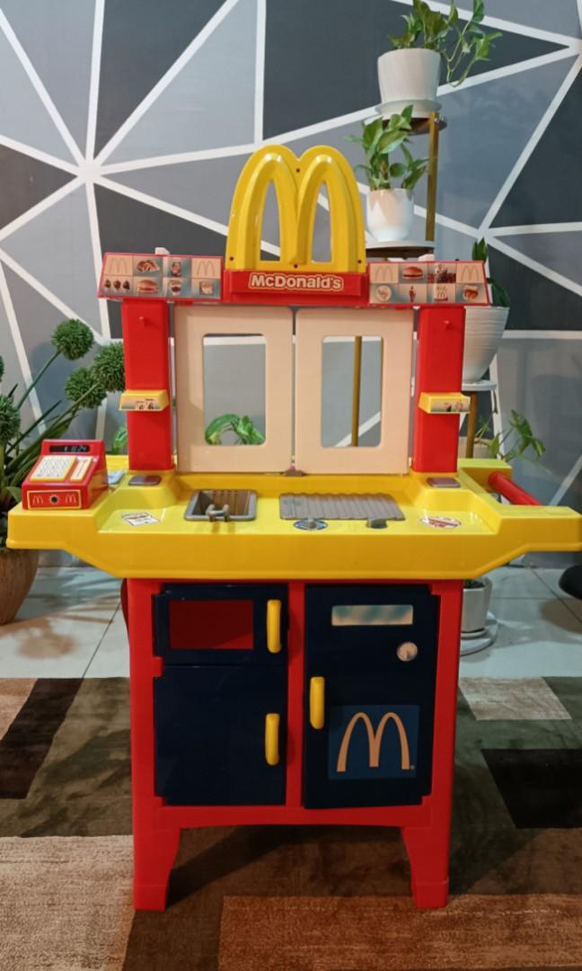 Mcdonalds play hot sale kitchen drive thru