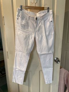 (Category: ) located in . Submitted by theclosetproject (Listing ID 1143545247, Image 1). Description: .
