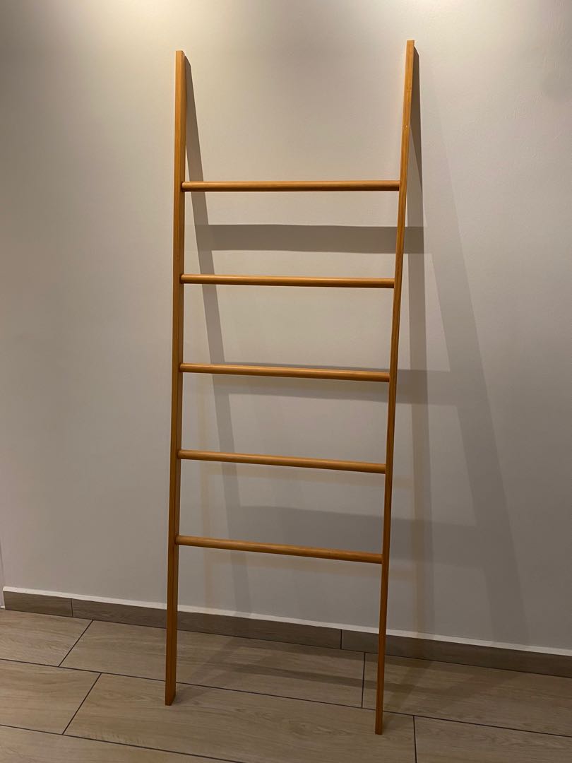 Wood ladder hanger 2025