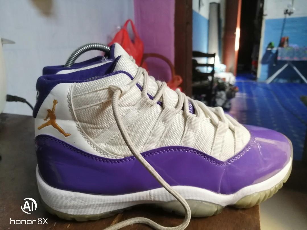 Jordan deals 11 7.5