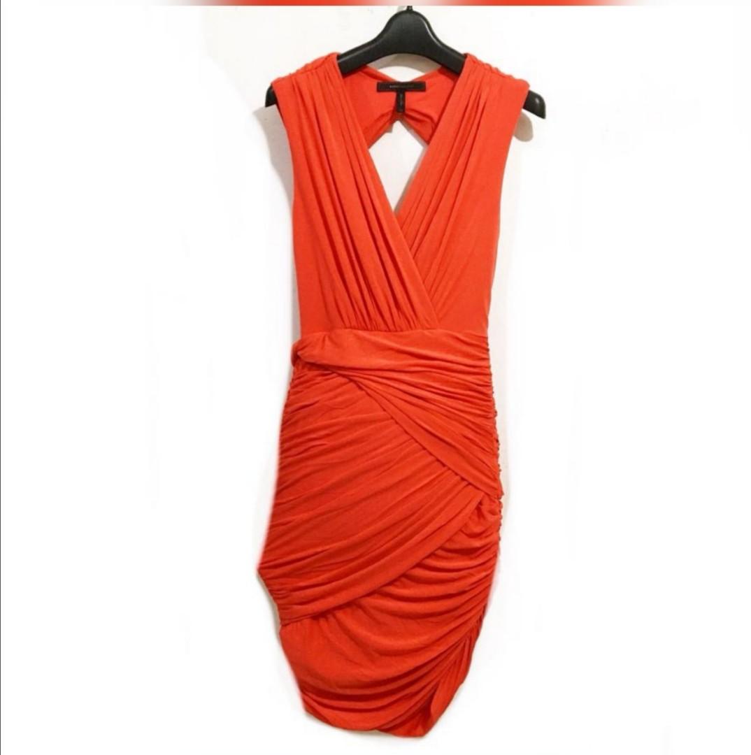 BCBG dress (Category: Dresses) located in Paranaque City. Submitted by declutterproject (Listing ID 1143705287, Image 3). Description: Decluttering.