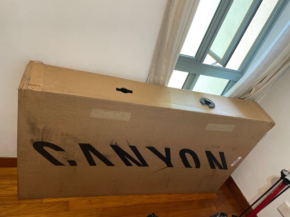 Canyon Bikeguard bike shipping box, Sports Equipment, Bicycles & Parts