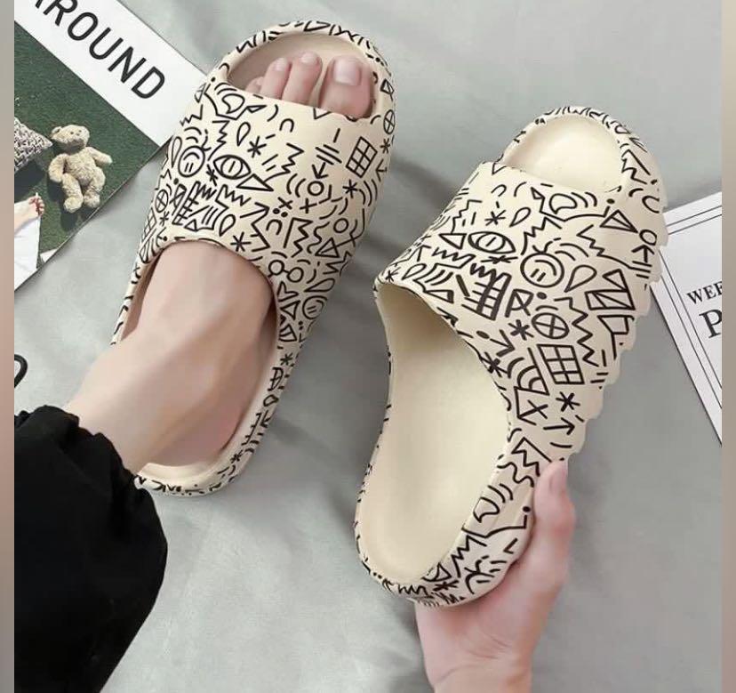 Cartoon yeezy sandals slip on thick sole