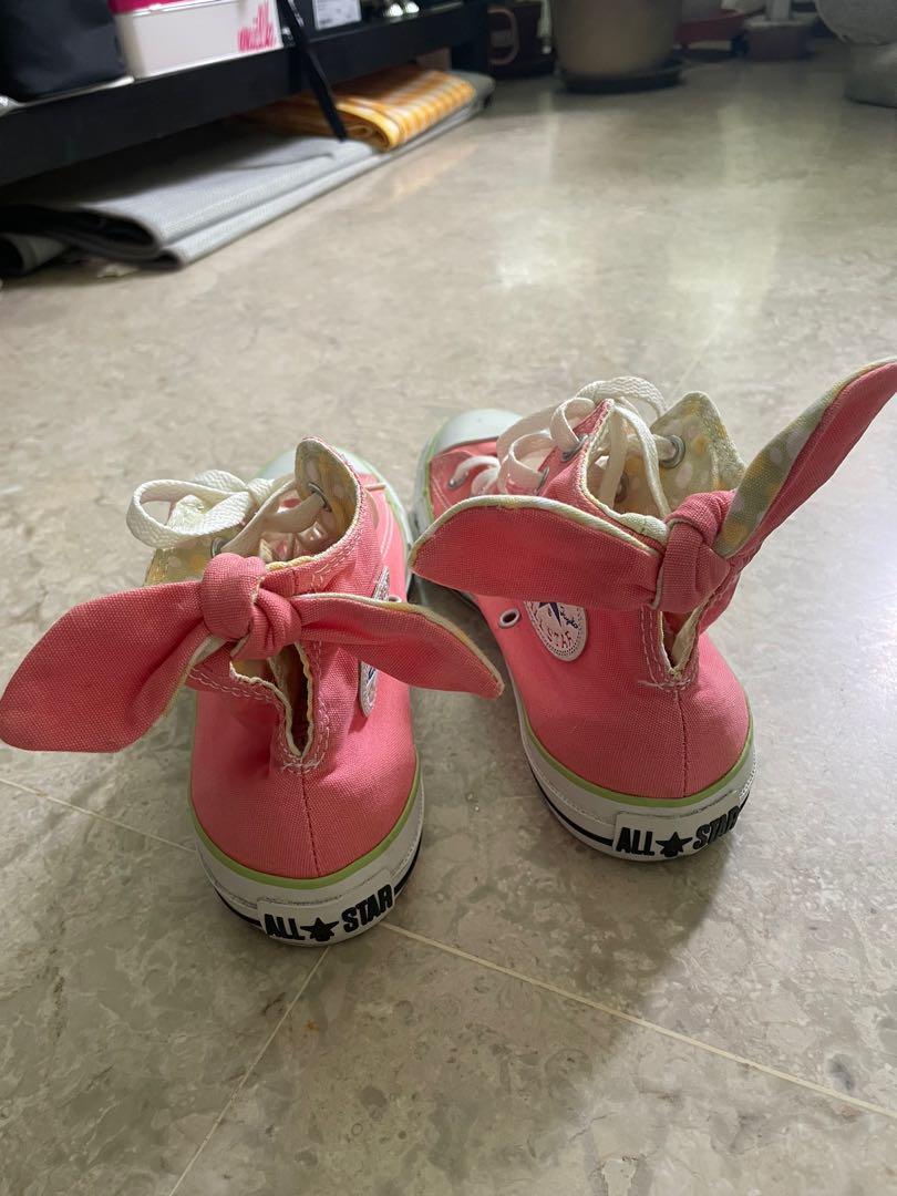 Pink hotsell bow converse