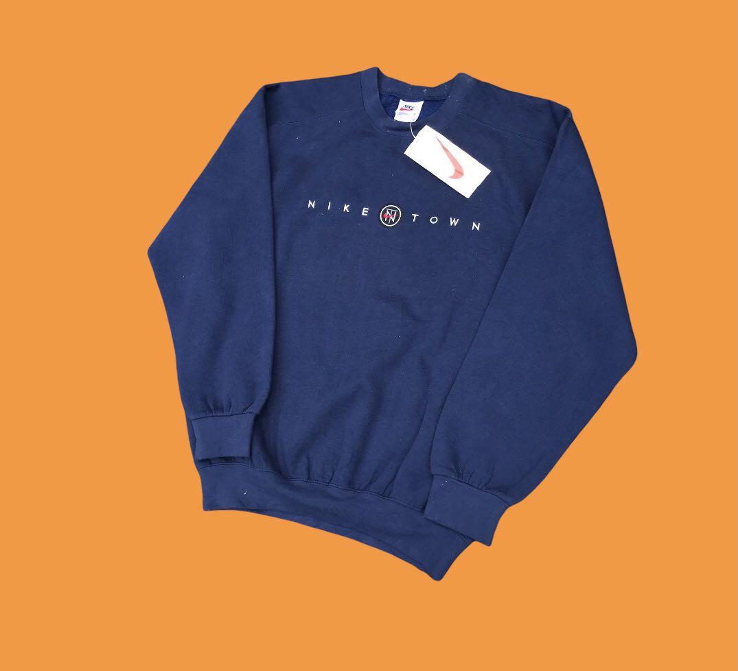 Nike town crewneck sales