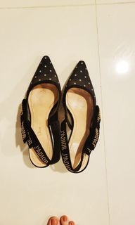 (Category: ) located in . Submitted by xiaoying412 (Listing ID 1143799222, Image 1). Description: .