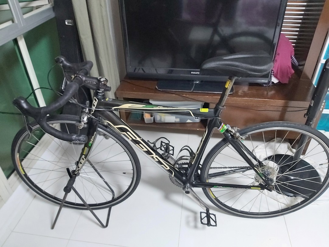 Felt F5 Sl full carbon Road bike Size 52 Sports Equipment