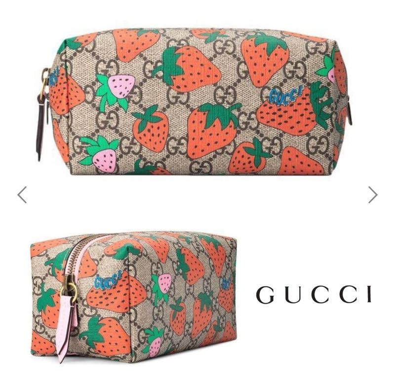 Sold) Gucci strawberry pouch, Women's 