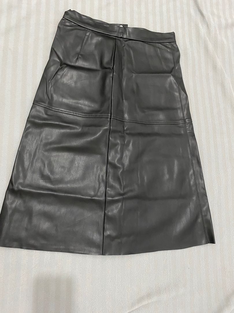 H&M leather skirt, Women's Fashion, Bottoms, Skirts on Carousell