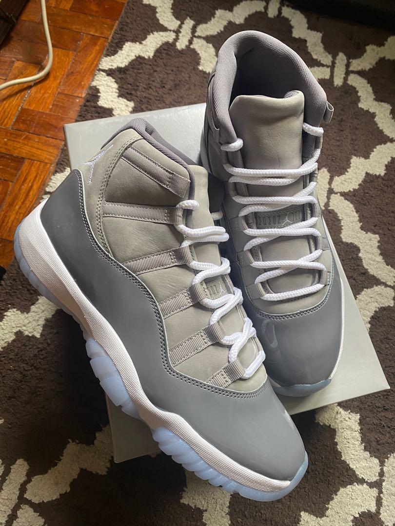 J11 cool gray top